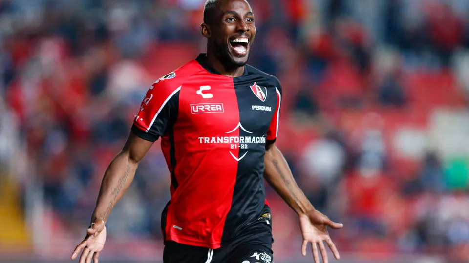 Quiñones ha sido uno de los goleadores más letales de la pasada temporada (Getty Images).